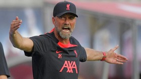 Klopp Akui Salah Usai Kena Kartu Merah di Laga Liverpool vs Man City