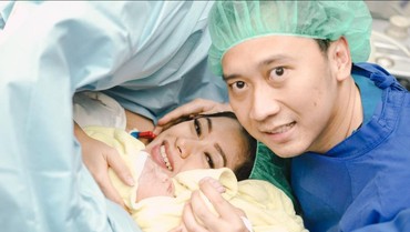 Ibas Yudhoyono Dikaruniai Anak ke-4 VS Istri Brigjen Pol Hendra & Ariel NOAH