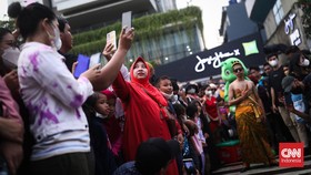 Anies: Anak Citayam Fashion Week Gusuran Dekat Waduk Kebon Melati