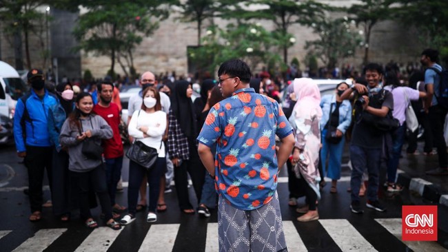 Anak-anak muda tak keberatan dengan Baim Wong yang berupaya mengklaim Citayam Fashion Week sebagai hak kekayaan intelektual.
