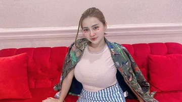 Gosip Terkini Selebriti Insertlive : Heboh Cupi Cupita Diduga Selingkuh dengan Tunangan Orang hingga Kirim Foto Vulgar