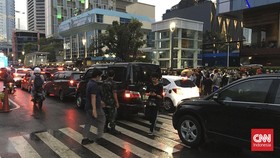 Lalu Lintas Jalan Sudirman Nyaris Lumpuh Imbas Citayam Fashion Week