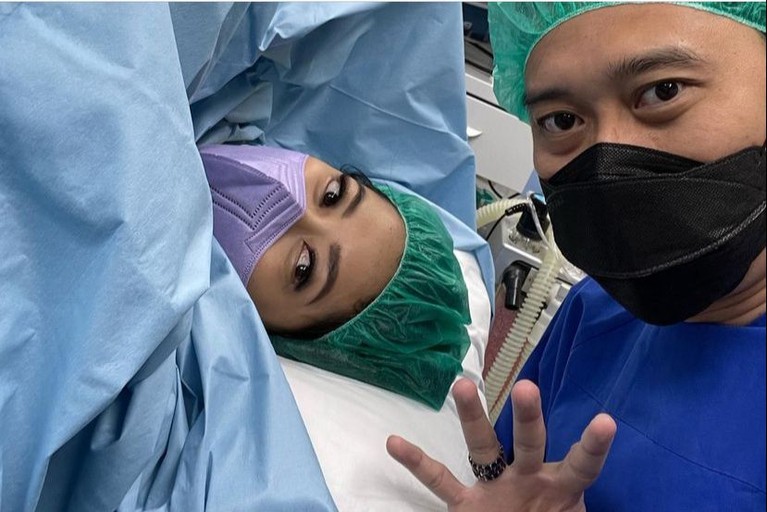 Momen Aliya Rajasa Lahirkan Anak Ke-4 Momen Aliya Rajasa Lahirkan Anak Ke-4