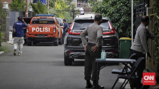 Polri tengah mendalami dugaan pembunuhan berencana terhadap Brigadir J berdasarkan temuan rekaman elektronik di ponsel.