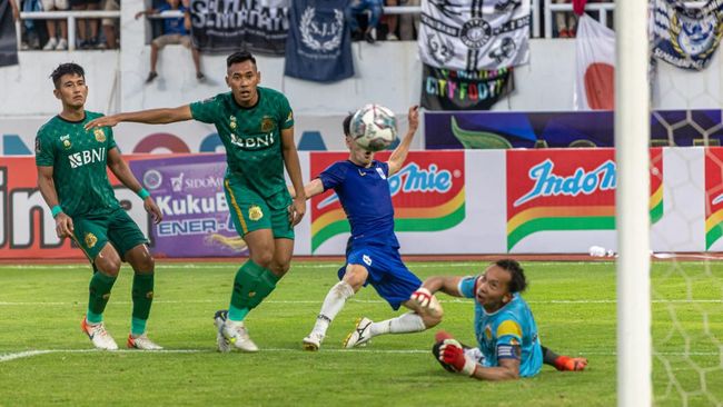 Penyerang PSIS Semarang Taisei Marukawa jadi pencetak gol pertama di Liga 1 2022/2023 usai menjebol gawang Rans Nusantara FC.