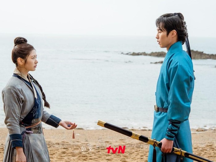 Lee Jae Wook dan Jung So Min di drama Alchemy of Souls
