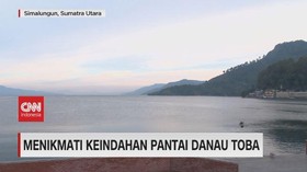 VIDEO: Menikmati Keindahan Pantai Danau Toba