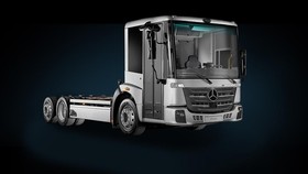 Daimler Mulai Produksi Truk Listrik Kedua eEconic