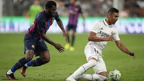 Barcelona Hadapi Bencana: 2 Pemain Baru Direkrut Terancam Pergi