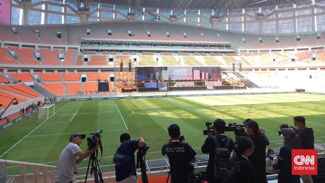 Beragam komentar netizen dari mengkritik hingga menggelitik ramai di media sosial membicarakan PSSI yang batal memakai JIS untuk laga Indonesia vs Curacao.