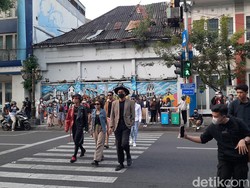 Demam Citayam Fashion Week di Empat Kota Jatim Tuai Beragam Respons