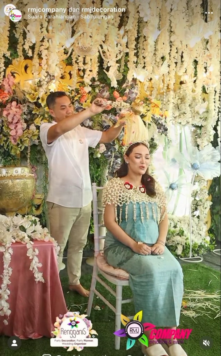 7 Bulanan Zaskia Gotik 7 Bulanan Zaskia Gotik