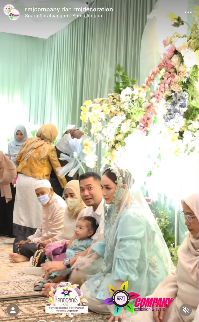 7 Bulanan Zaskia Gotik 7 Bulanan Zaskia Gotik