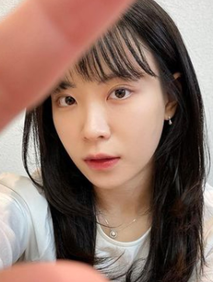 Awalnya, Han Ji Hyo merupakan aktris independen, Beauties. Di mana artinya ia tidak terikat dalam agensi manapun./ foto: instagram.com/laubedejuillet