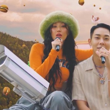 Lirik Lagu Lemon - Loco & Hwasa
