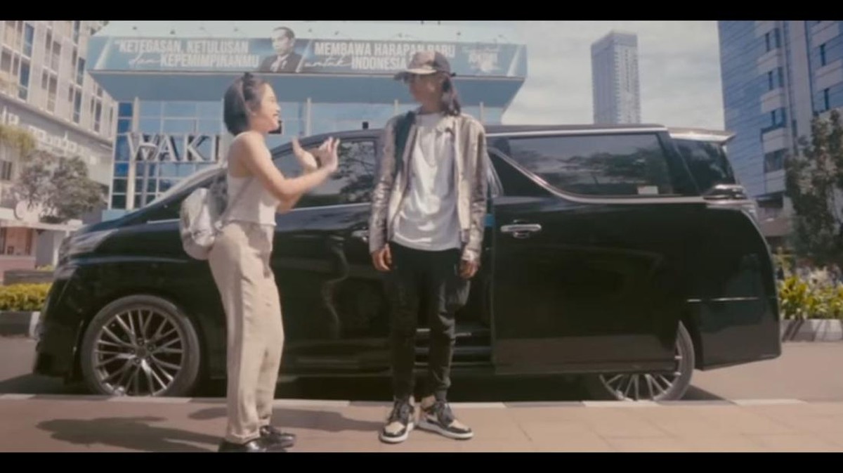 Jeje Slebew dan Bonge