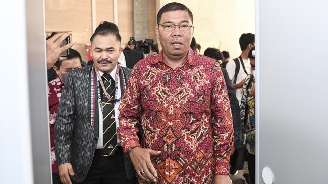 Kuasa hukum keluarga Brigadir J, Kamaruddin Simanjuntak mengatakan empat rekening milik Brigadir Nofriansyah Yosua Hutabarat sempat dikuasai Irjen Ferdy Sambo.