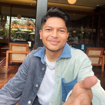 Lirik Lagu Berlabuh - Mark Natama