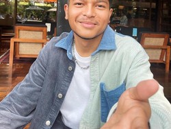 Lirik Lagu Berlabuh - Mark Natama