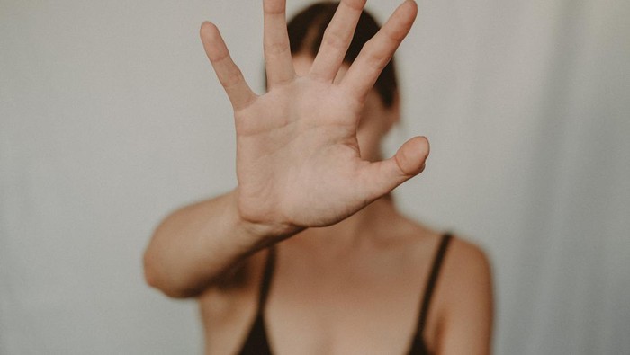 Perlu ketegasan untuk menghentikan tindakan pelecehan seksual di dunia maya/Foto: Pexels/Anete Lusina