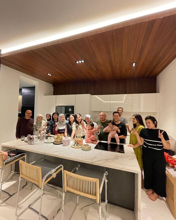 Potret Rumah Arief Muhammad dan Tipang