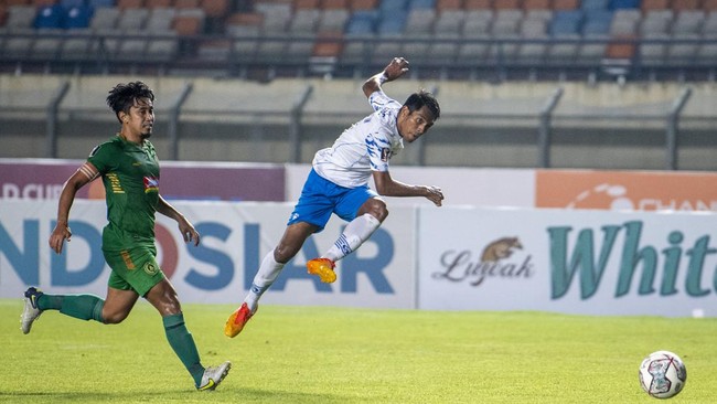 Ada apa dengan Persib Bandung hingga terpuruk ke zona degradasi di Liga 1 musim ini?