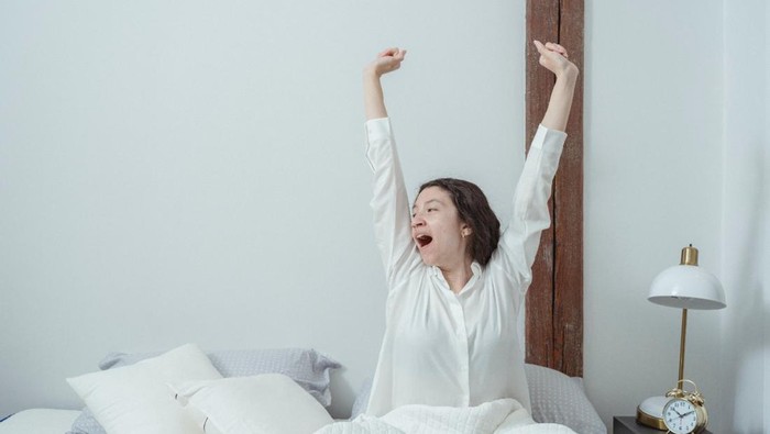 Ritual yang harus kamu lakukan sebelum tidur biar bangun pagi fit dan segar/ foto: pexel/miriam alonso