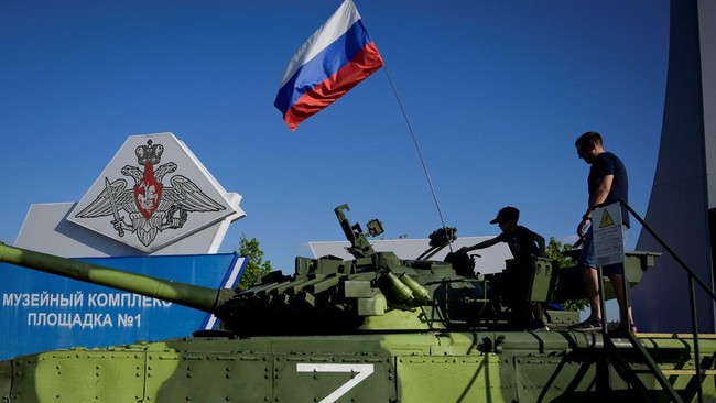 Empat wilayah Ukraina akan menggelar referendum untuk bergabung dengan Rusia. Dua dari empat wilayah itu sudah pernah menggelar referendum keluar dari Ukraina.