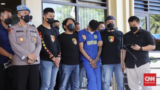 Tim gabungan Polres Semarang dan Polda Jawa Tengah berhasil meringkus pelaku mutilasi di Ungaran, di mana tersangka diamankan di Purworejo.