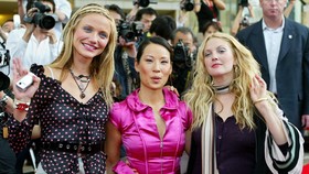 Lucy Liu Ngaku Tak Sadar Cameron Diaz Pensiun Akting