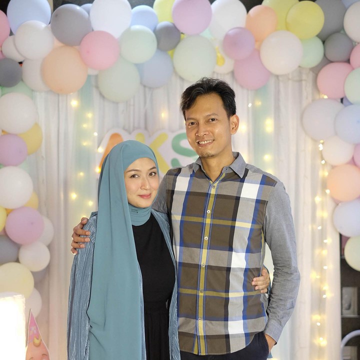 Fedi Nuril dan istri