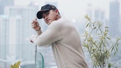 Heboh Desainer Unggah Foto Pengantin Pria, Netizen Tebak Sosok Kaesang