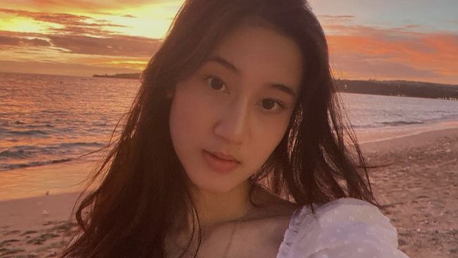 Keisya mengaku "sedih tapi senang" usai tampil di Malaysia meski menuai kritikan dari netizen setempat.
