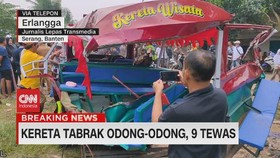 VIDEO: Kereta Tabrak Odong-odong, 9 Tewas