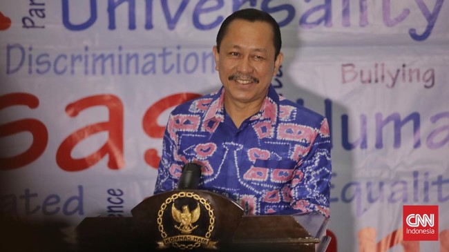 Ketua Komnas HAM Ahmad Taufan Damanik menyebut terdapat kemungkinan dua sampai tiga orang yang menembak Brigadir Yosua Hutabarat alias Brigadir J.