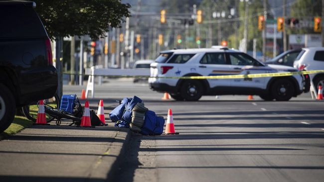 Penembakan Massal di Kota Dekat Vancouver Kanada, 3 Orang Tewas Sedikitnya tiga orang tewas dan dua lainnya luka-luka akibat insiden penembakan massal terjadi di kota dekat Vancouver, Kanada, pada Senin (25/7).