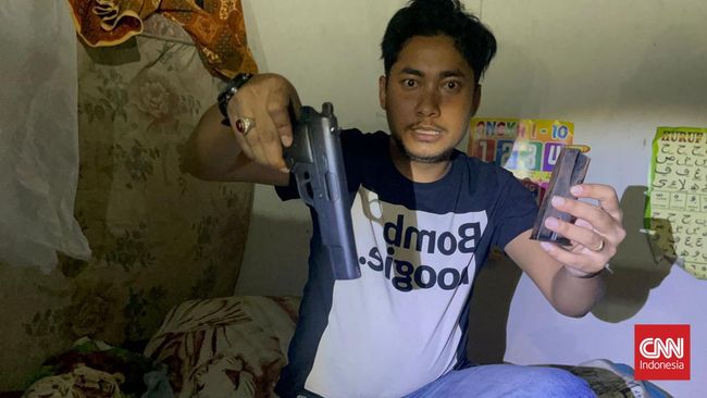 Pistol Penembak Istri Kopda Muslimin Mirip Senjata Resmi TNI