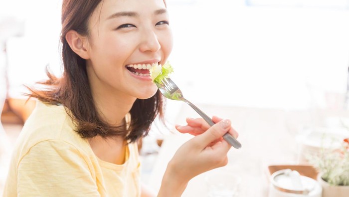 Tips Menyiapkan Makanan Sehat Setiap Hari yang Disarankan Ahli Gizi, Nggak Harus Mahal! Tips Menyiapkan Makanan Sehat Setiap Hari yang Disarankan Ahli Gizi, Nggak Harus Mahal!