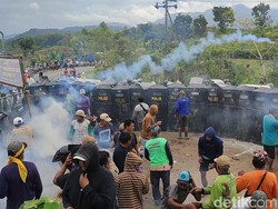 Demo Tolak Lahan Eks HGU di Enrekang Ricuh, Polisi Amankan Warga Bawa Sajam