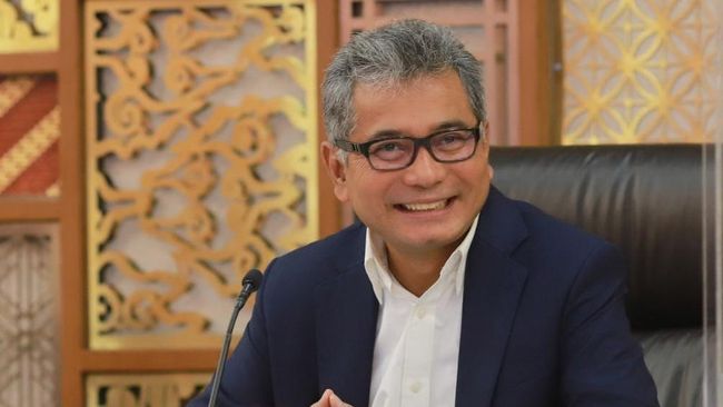 BRI Borong 3 Penghargaan, Sunarso CEO Terpopuler di Medsos