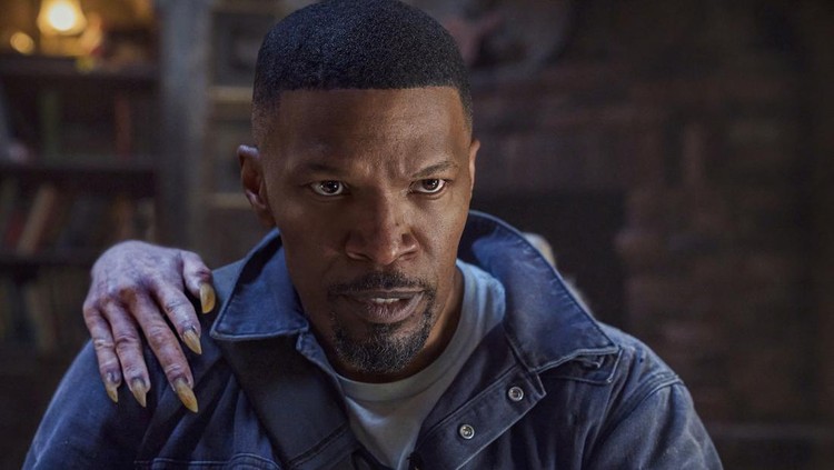 Film Day Shift DAY SHIFT. JAMIE FOXX as BUD JABLONSKI. CR. PARRISH LEWIS/NETFLIX