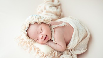 7 Tips Menyiapkan Baju Bayi Baru Lahir, Jangan Lihat Lucunya Saja Bun
