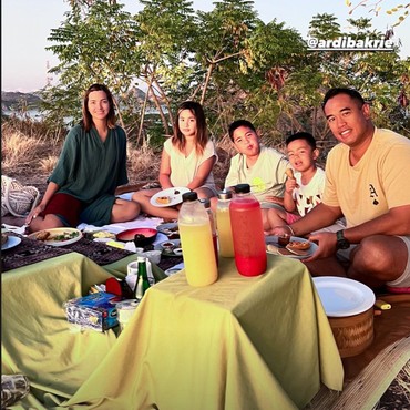 Nia Ramadhani Stres saat Anak Tak Bisa Baca, Ardi Bakrie Beri Respons Begini