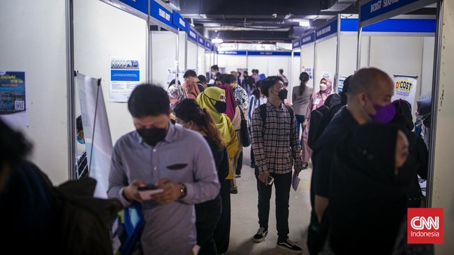 Ungkapan 'sarjana susah cari kerja' bukan angin lalu, mengingat jumlah pengangguran terus meningkat.