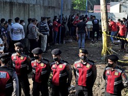 Pecah Tangisan Ibunda Brigadir J: Tunjukkan Kebenaran ke Kami
