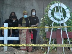 Tangis Ibu dan Asal Usul Luka di Tubuh Brigadir J Diungkap di Jakarta