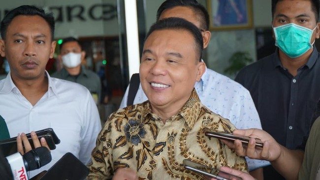 Ketua Harian DPP Partai Gerindra Sufmi Dasco Ahmad mengungkapkan Ridwan Kamil meminta maju memperebutkan kursi Jakarta satu pada Pilkada 2024.