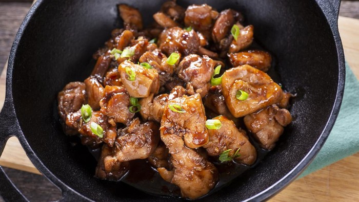 Stir-Fried Bourbon Chicken in a Wok
