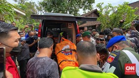 Jenazah Kopda Muslimin Tak Dimakamkan Secara Militer