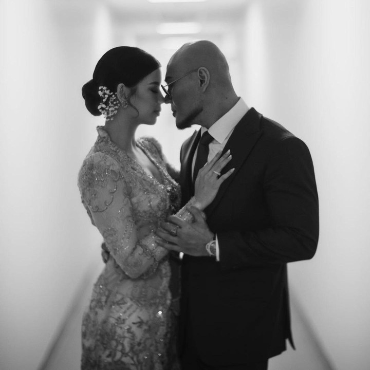 <p>Semoga pernikahan Sabrina Chairunisa dan Deddy Corbuzier selalu dilimpahkan kebahagiaan dan langgeng hingga maut memisahkan ya, Bunda! (Foto: Instagram: @sabrinachairunnisa_)</p>
